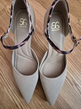 Cosy Island Pointed Toe Ankle Strap Highheel With Animal Print Ankle Strap